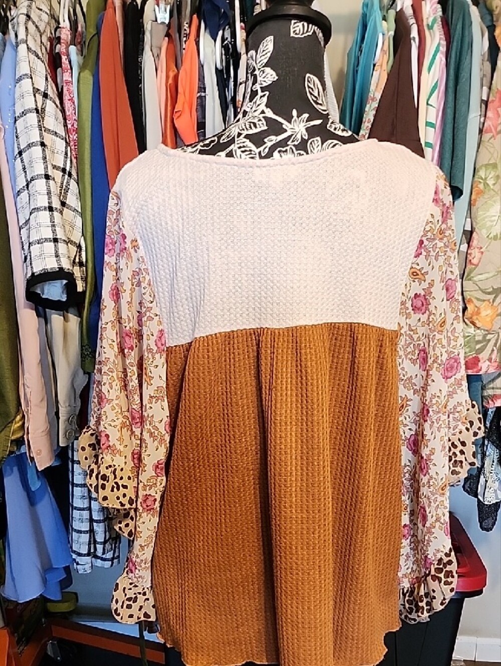 Umgee Cream & Brown Floral Sleeve Waffle Tunic - Picture 4 of 5